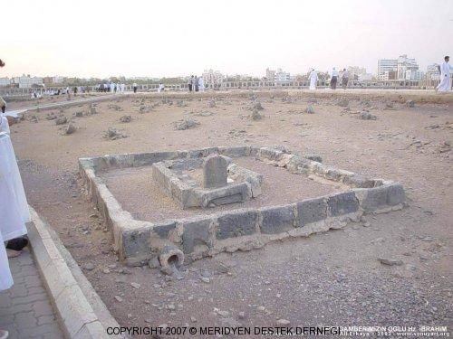 Hz. Muhammed (sav)'in oğlu İbrahim'in mezarı